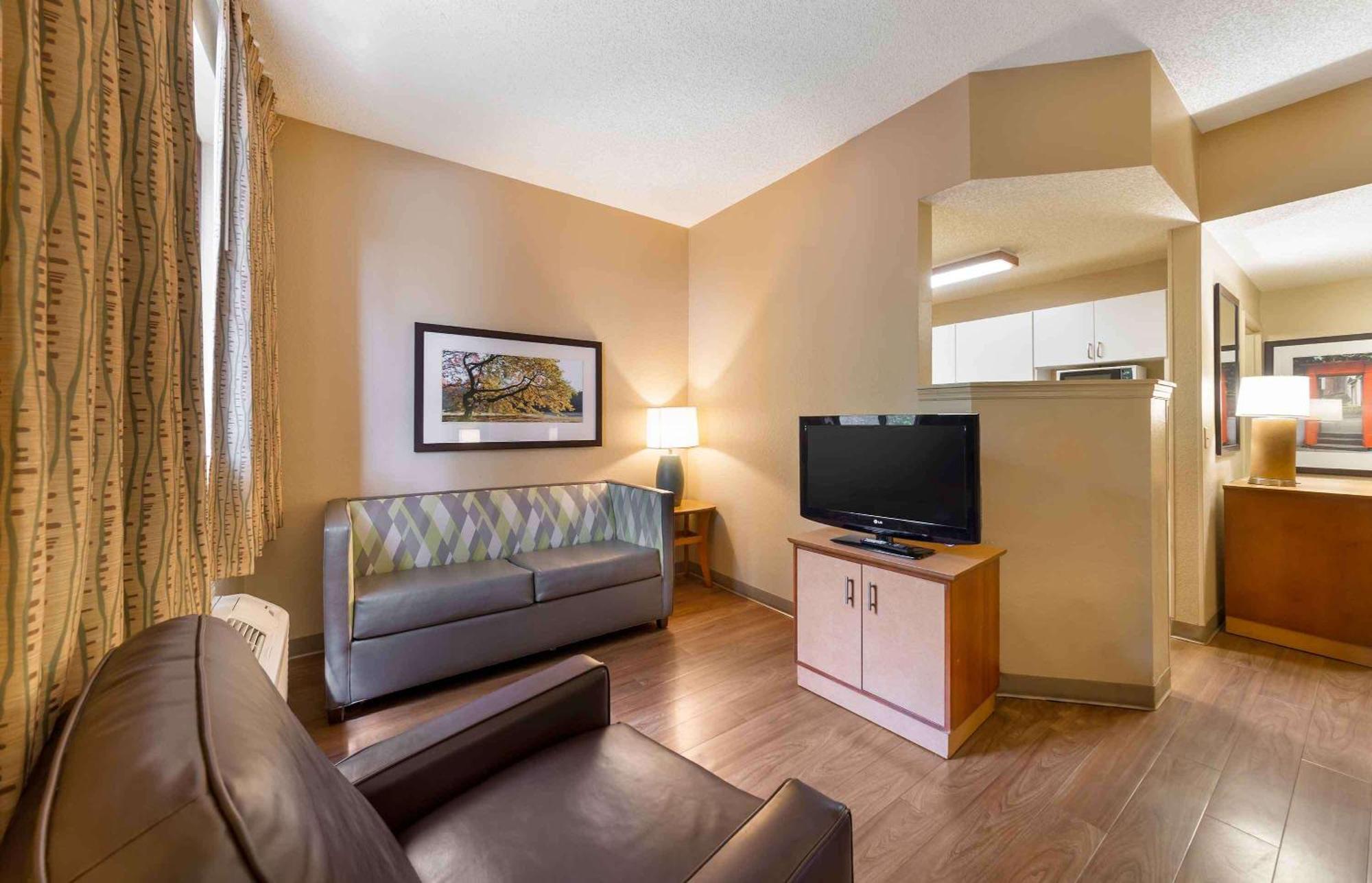Extended Stay America Suites - Fort Lauderdale - Cypress Creek - Nw 6Th Way Εξωτερικό φωτογραφία