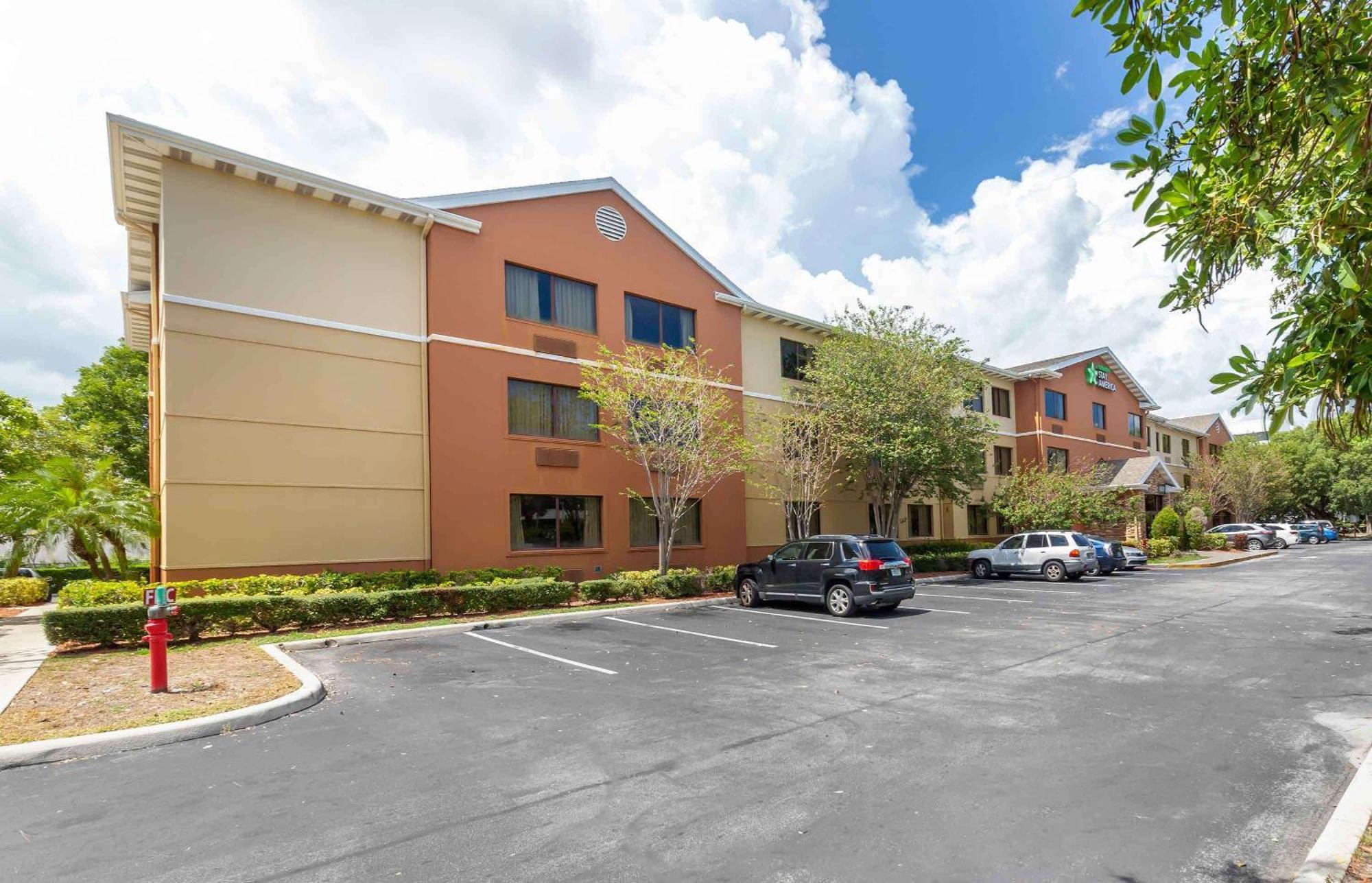 Extended Stay America Suites - Fort Lauderdale - Cypress Creek - Nw 6Th Way Εξωτερικό φωτογραφία